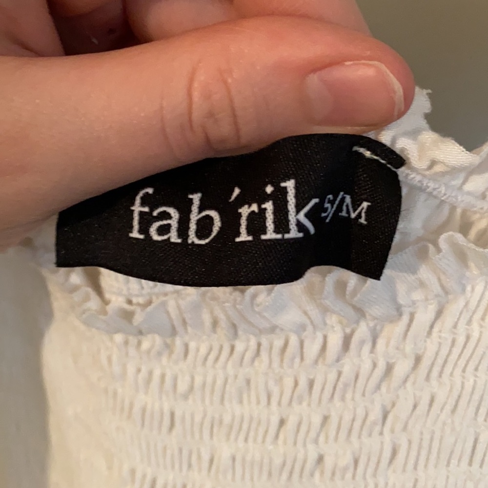 Fab Rik White Stretch Flowy Crop Ruched Tank - Picture 10 of 11